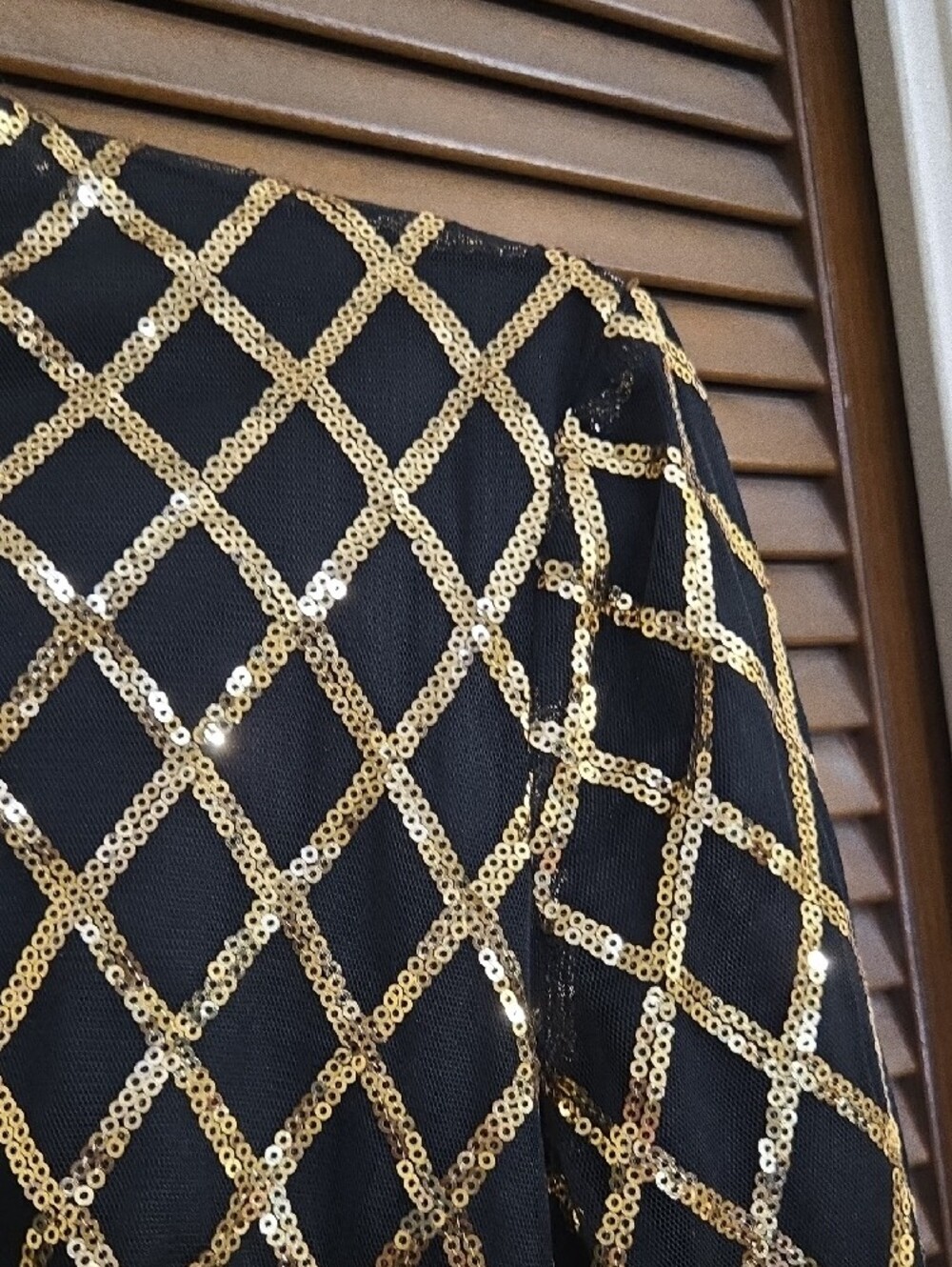 Source Unknown Black Long-Sleeve Dress with Gold Lattice Sequin - Picture 3 of 7